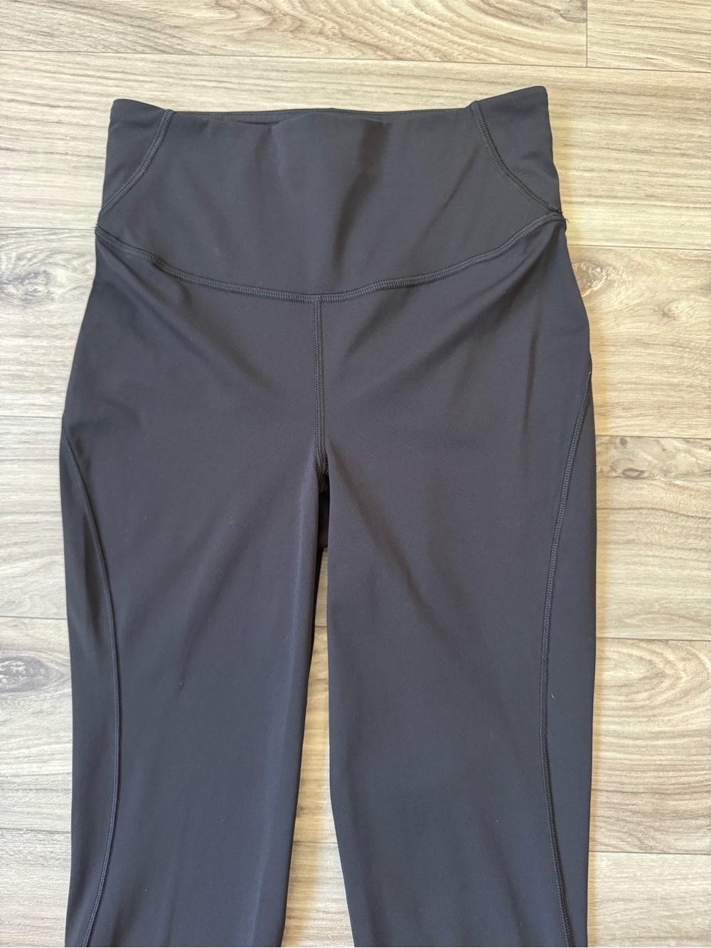 Lululemon Base Pace High-Rise Tight 28" in Black Size 4 - Picture 2 of 11